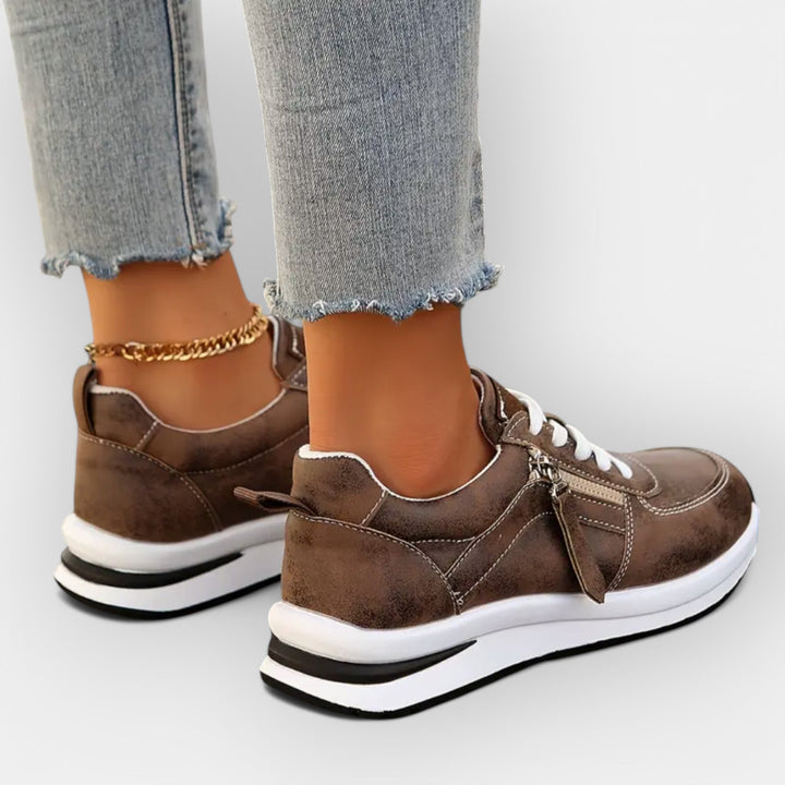 Anatomski Sneakers s Stilom
