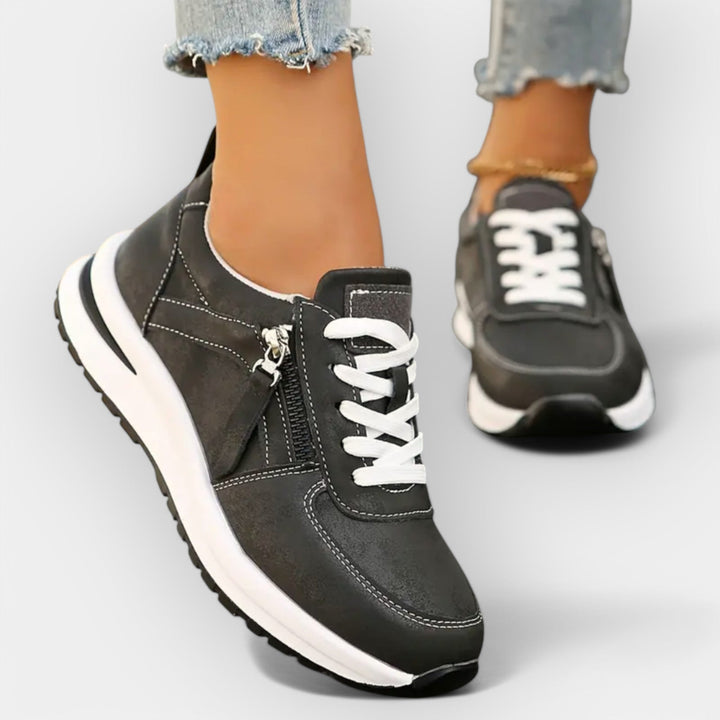 Anatomski Sneakers s Stilom