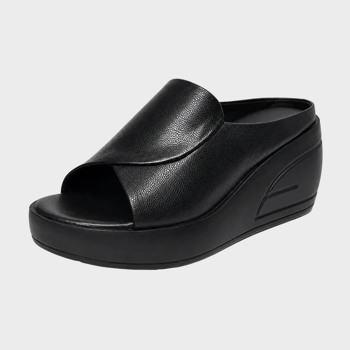 Nika – Ortopedski Sandali s Platformo