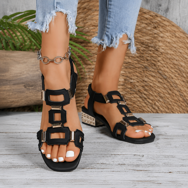 Lara – Ortopedski Sandali z Elegantno Peto