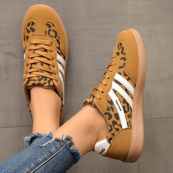 Nika – Ortopedske Retro Superge