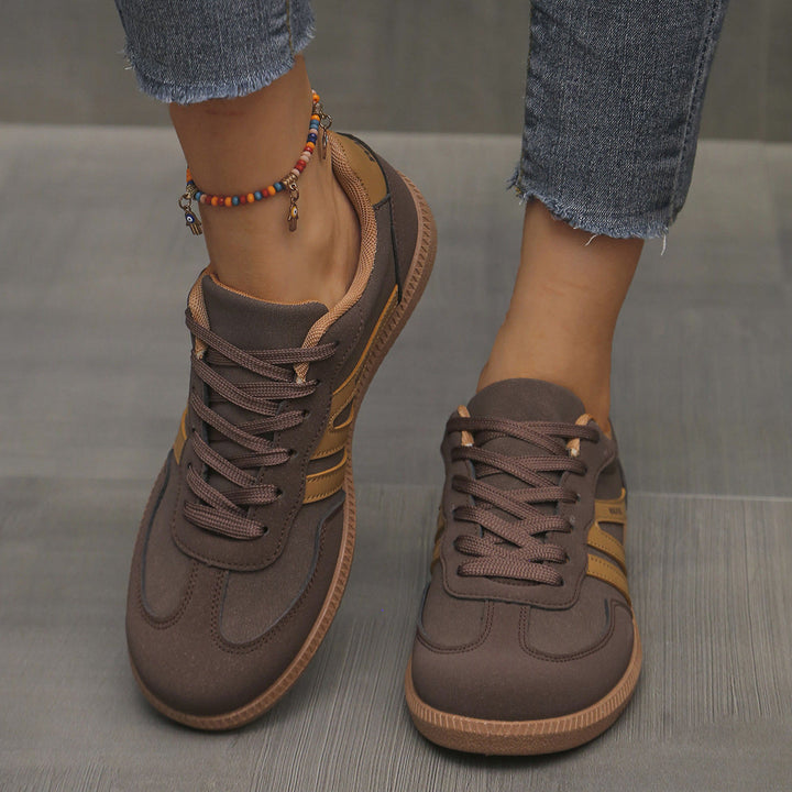 Nika – Ortopedske Retro Superge