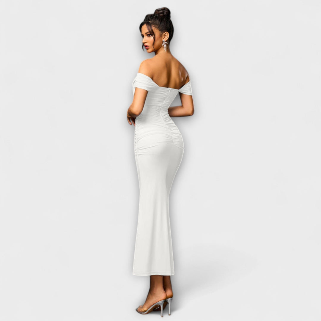 Ione - Bodycon obleka z odprtimi rameni in nabiranjem