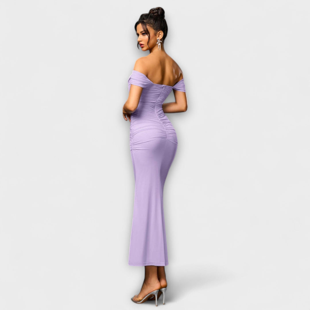 Ione - Bodycon obleka z odprtimi rameni in nabiranjem