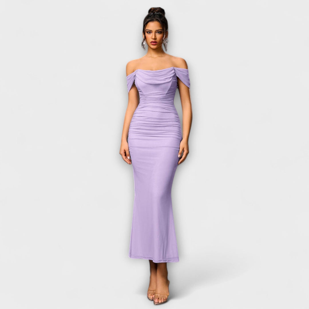 Ione - Bodycon obleka z odprtimi rameni in nabiranjem