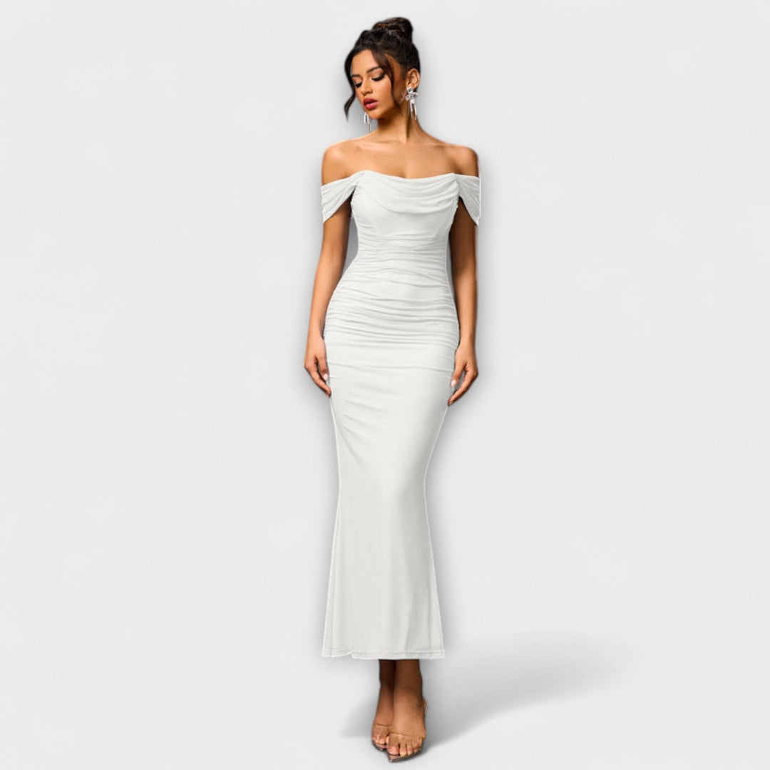 Ione - Bodycon obleka z odprtimi rameni in nabiranjem