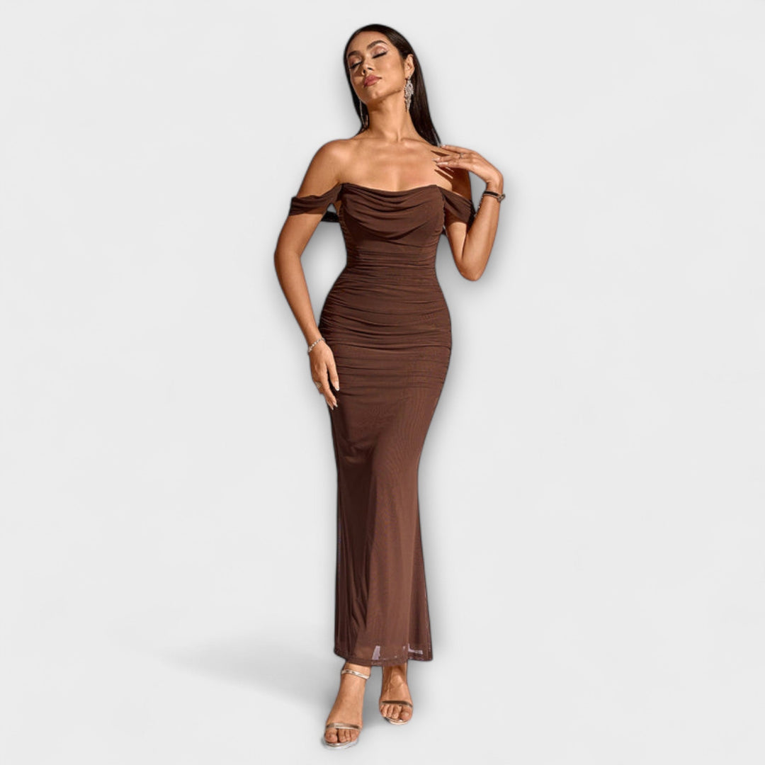 Ione - Bodycon obleka z odprtimi rameni in nabiranjem