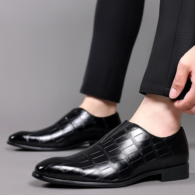 Noah™ - Stiilsed nahkased loafersid kivimustriga