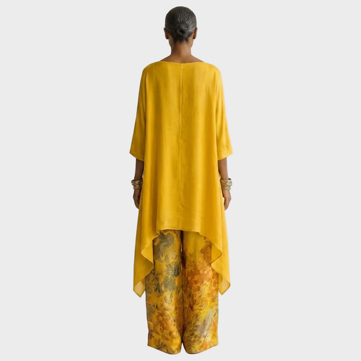 Larisa – Eleganten Dvodelni Komplet