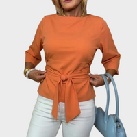 Maja – Elegantna Bluza S Pasom