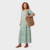 Ema – Zelena Vzorčasta Boho Midi Obleka Z Resicami